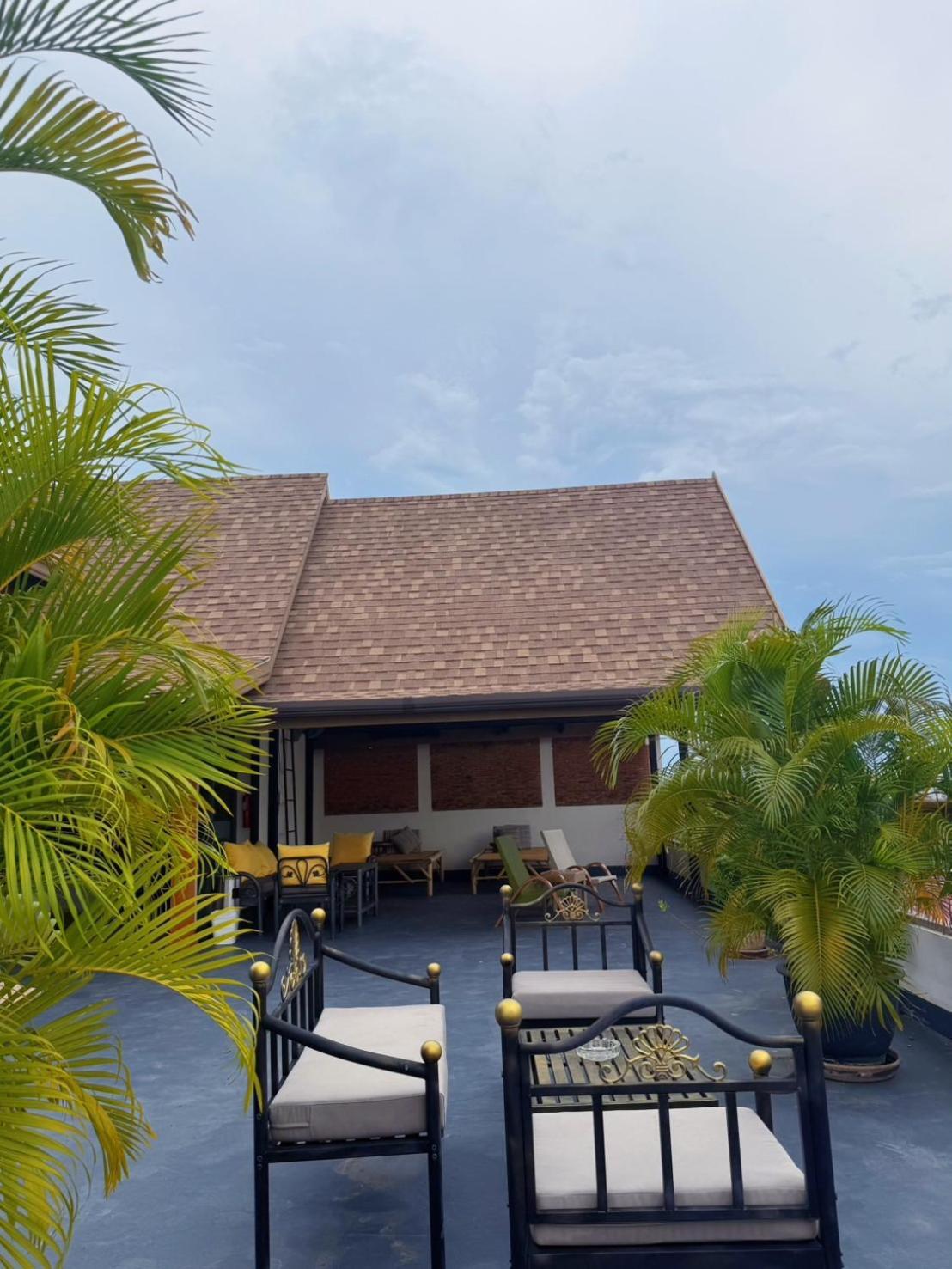Nine Hotel Chiangmai Чиангмай Екстериор снимка