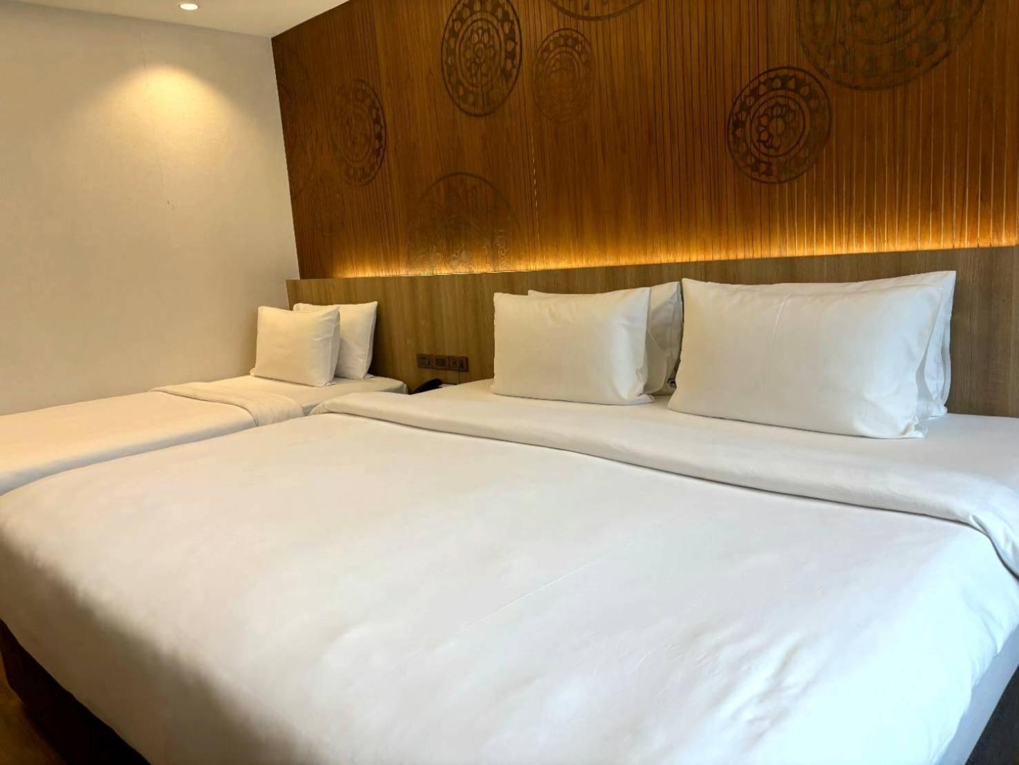 Nine Hotel Chiangmai Чиангмай Екстериор снимка