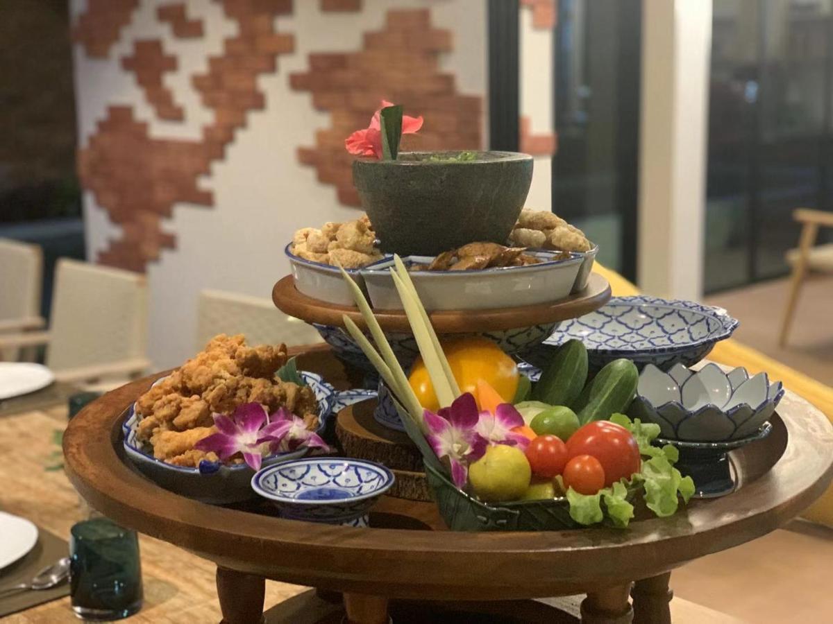 Nine Hotel Chiangmai Чиангмай Екстериор снимка