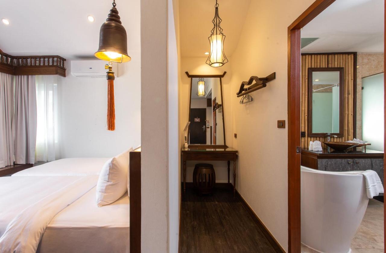 Nine Hotel Chiangmai Чиангмай Екстериор снимка
