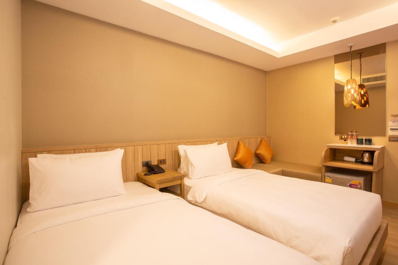 Nine Hotel Chiangmai Чиангмай Екстериор снимка